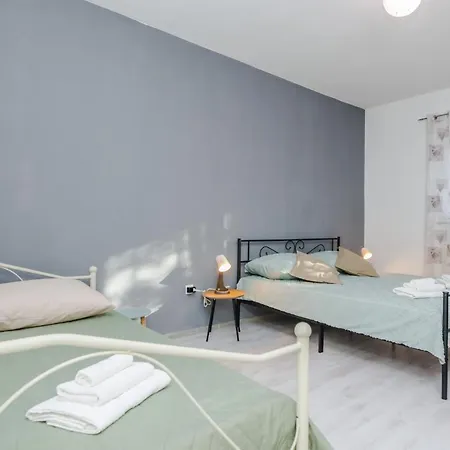 Apartment R&d *